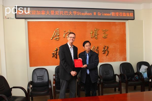 2013-3-4_加拿大曼尼托巴大学Stephen Grimmer教授来访威廉希尔中国官网1.png